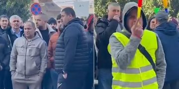 Protest la Complexul Energetic Oltenia peste 300 de angajati cer prelungirea contractelor