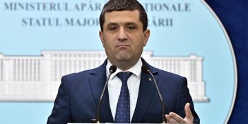 Radu Miruta Trei avioane ale SUA au ajuns in Romania Ne am informat daca va fi adus armament cu