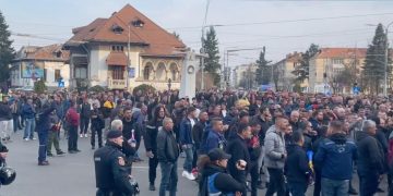 Situatie dramatica la CEO Oltenia sindicatul le cere minerilor sa se pensioneze pentru ca altii sa