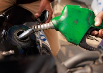 Sondaj CURS 89 dintre romani se declara nemultumiti de gestionarea crizei carburanilor Ce solutione propun