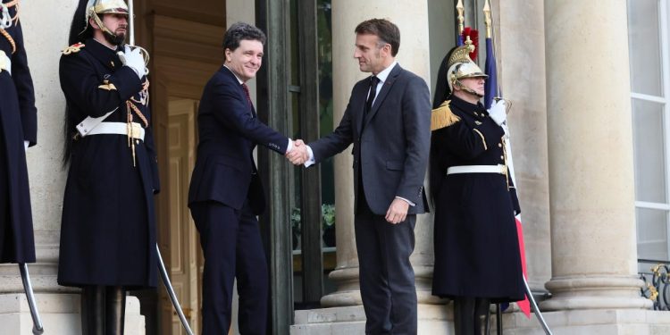 Sondaj INSCOP O majoritate covarsitoare se opune armelor nucleare in Romania Ce pareri au romanii despre