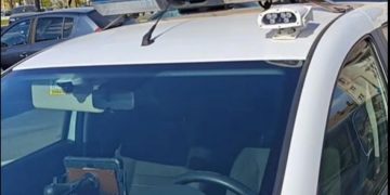 Un nou dispozitiv instalal pe vehiculele Politiei scaneaza toate numerele de inmatriculare si verifica