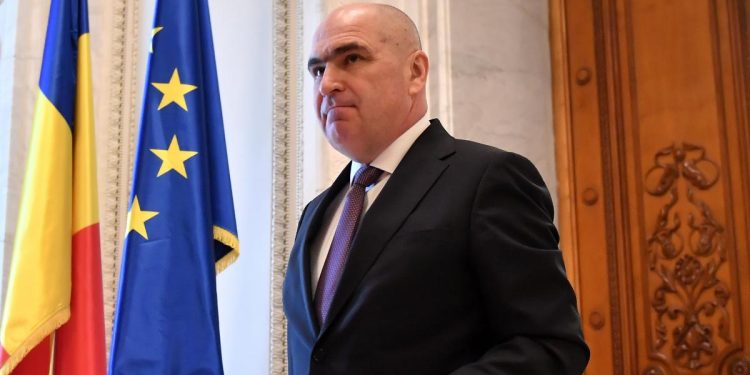 Bolojan va renunta la avizele de racordare la retelele energetice utilizate de baietii