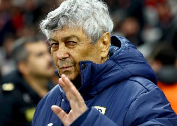 Cele mai noi informatii despre Mircea Lucescu Ministrul Sanatatii Este in stare critica la Terapie Intensiva