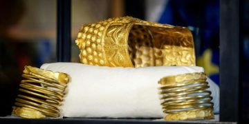 Cum va fi efectuata repatrierea coifului de la Cotofenesti si a bratarilor dacice Tezaurul va fi expus