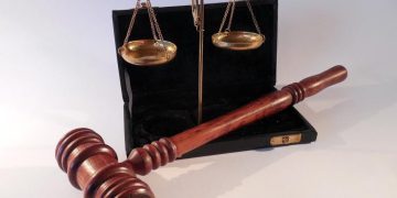 Curtea de Apel Bucuresti a decis ca Realitatea Plus isi poate continua difuzarea