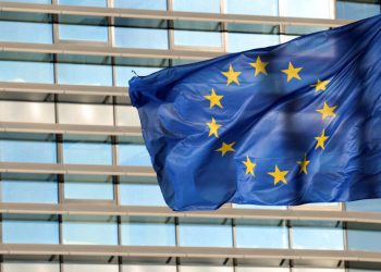 Parlamentul European a suspendat imunitatea a cinci membri ai sai