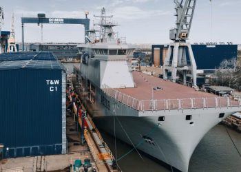 Prima nava portavion pentru drone din Europa a fost lansata pe apa in Romania 1