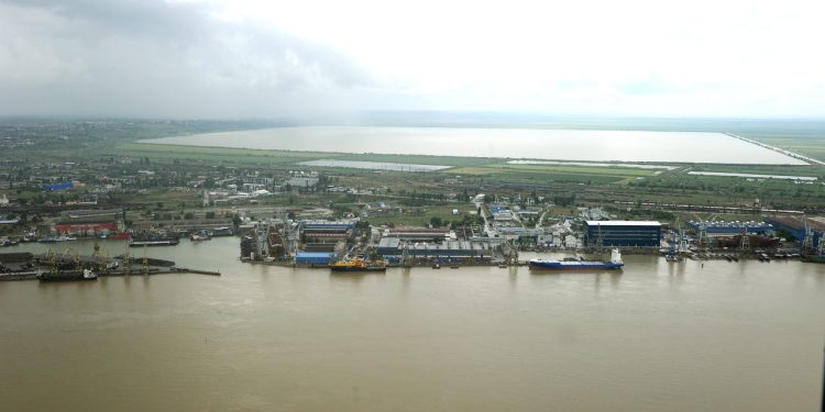 Primul portavion pentru drone construit in Europa a fost lansat la apa la Santierul Naval Damen din Galati