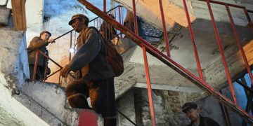 Protest in Valea Jiului Minerii nu sau mai prezentat la munca in schimbul I dupa ce au aflat ca nu vor