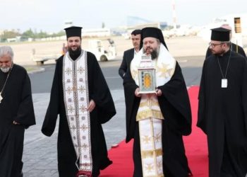 Sfanta Lumina de la Ierusalim a ajuns in Romania