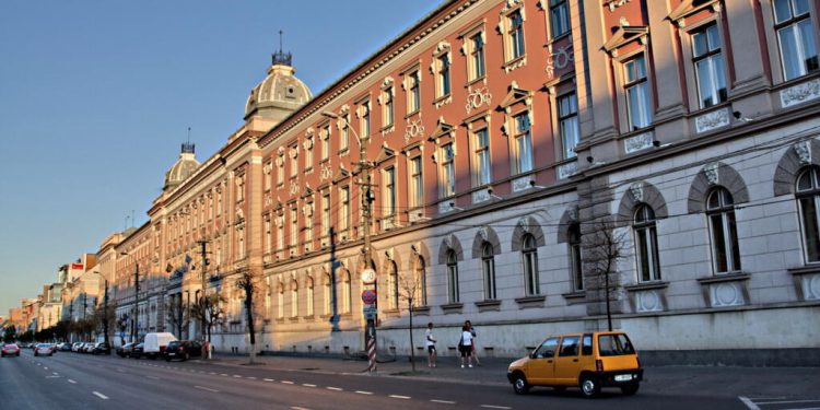 Tribunalul Cluj a hotarat arestarea a sase persoane in diverse dosare de coruptie