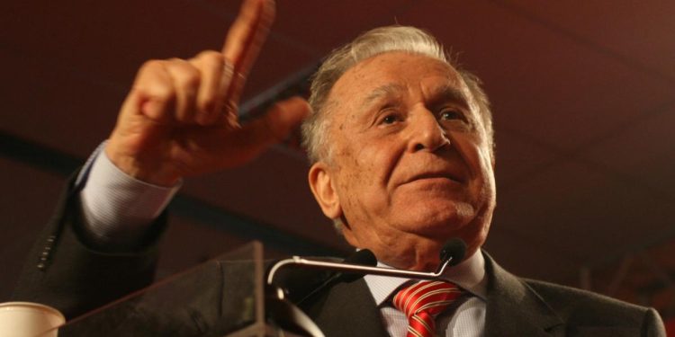 MAE declasifica 5000 de dosare din anii 90 Alegerile din mai 1990 mineriadele vizita Regele Mihai