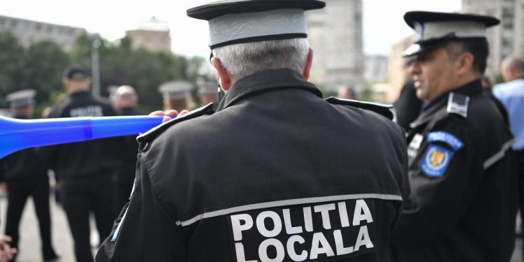 Schimbari majore la Politia Locala a Capitalei Se desfiinteaza 130 de posturi si se micsoreaza numarul conducatorilor