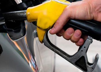 Cat cheltuim pe benzina si motorina la pompa miercuri 1 iulie Limitarea marjei de profit si
