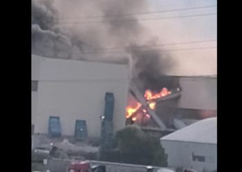 Explozie si incendiu la o fabrica de prelucrare a lemnului din Brasov
