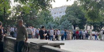 Dan Voiculescu Coada de la Ateneul Roman reflecta o Romanie pe care o vedem prea rar