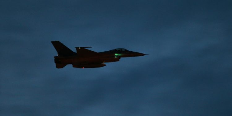Doua tinte aeriene au fost identificate in apropierea Insulei Serpilor Avioane F 18 au fost decolate MAPN