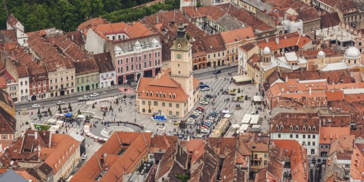 Primarul Brașovului susține că orașul este „în avans” în privința economisirii energiei: „Noi o facem de... 1 Primarul Brasovului sustine ca orasul este in avans in privinta economisirii energiei Noi o facem de