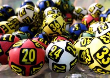 Raport impresionant de peste 9 milioane de euro la Loto 6 49 la extragerea de duminica Premiu generos si la