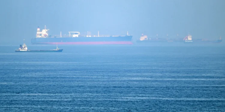 Un cargo cu cereale, lovit de drone lângă o platformă OMV Petrom din Marea Neagră 1 Un cargo cu cereale, lovit de drone lângă o platformă OMV Petrom din Marea Neagră